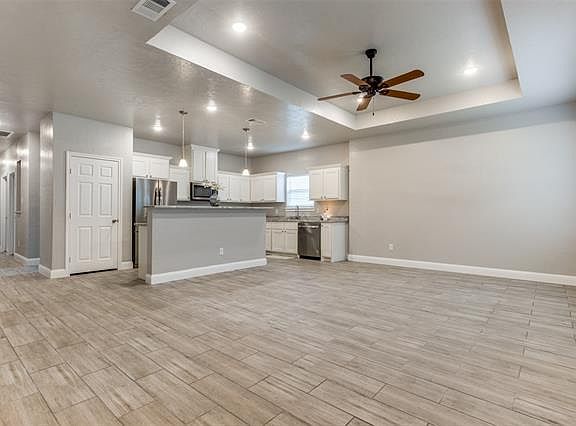 5th image of 4408 W Harris St