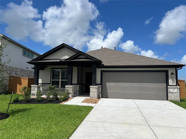 2657 Lake Bryan Dr, Dayton, TX 77535