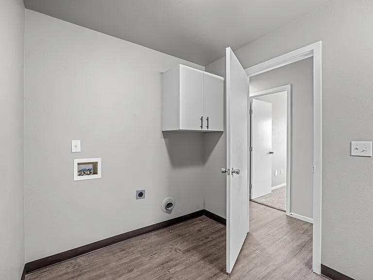 Gateway Crossing Apartments — Photo 17