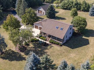 W349S2296 Waterville ROAD, Oconomowoc, WI 53066