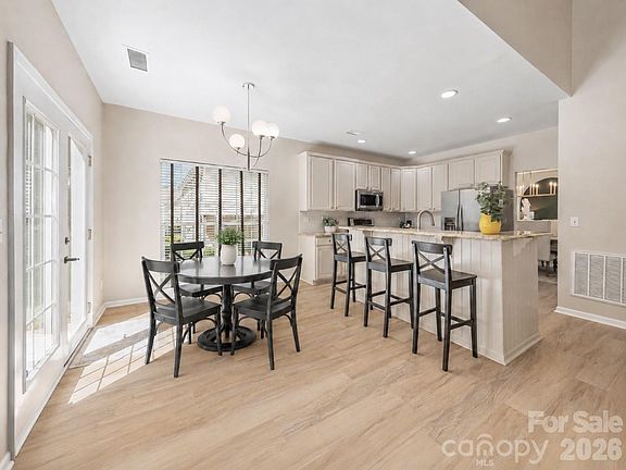3rd image of 20307 Southshore Dr