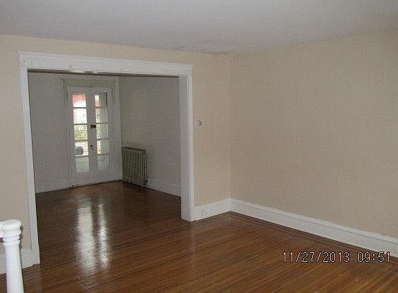 living room/dining room