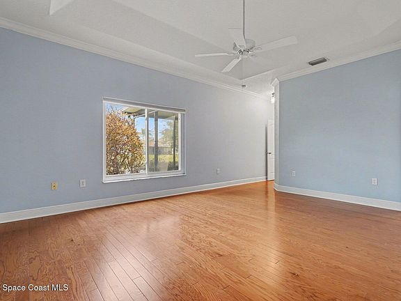4th image of 4812 Outlook Dr