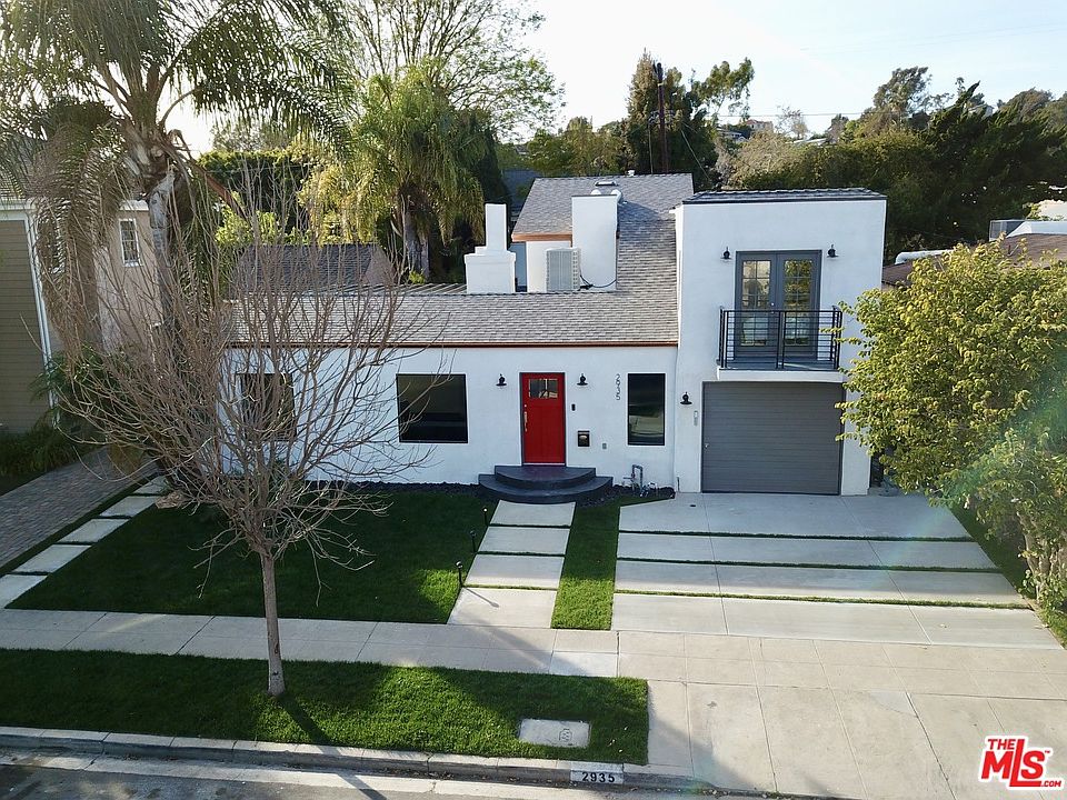 1st image of 2935 S Beverly Dr