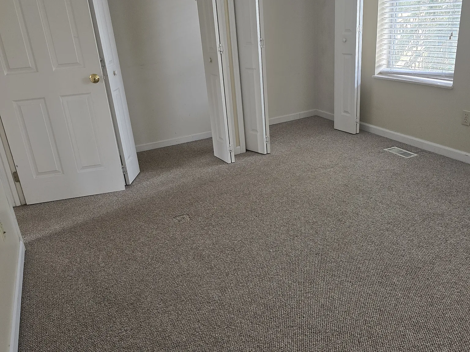 2 bed, 825 sqft, $1,275 — Photo 3
