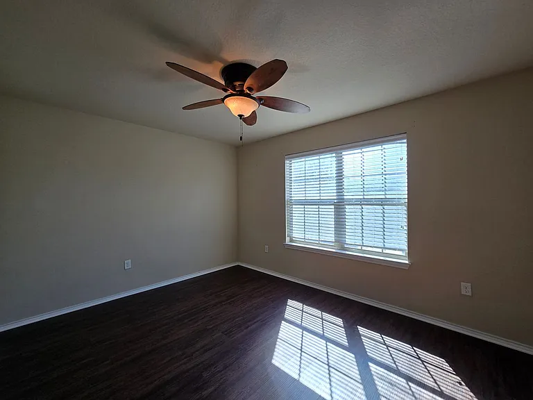 203 Anne Louise Dr — Photo 18