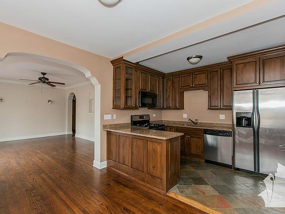 5th image of 4836 N Paulina St