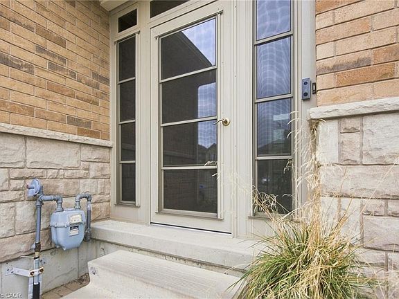 5th image of 192 Winterberry Blvd