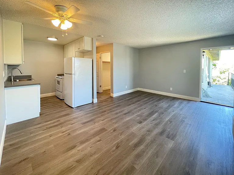 Wright Place Apartments — Photo 8