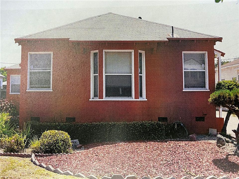 2nd image of 3546 Chesapeake Ave