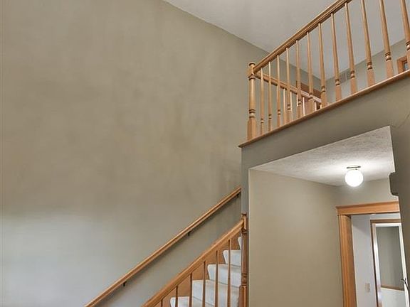 3rd image of 1111 S 218th St