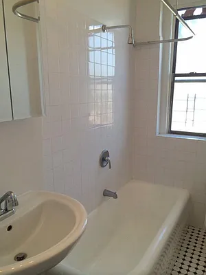 Rented by Living New York | media 11