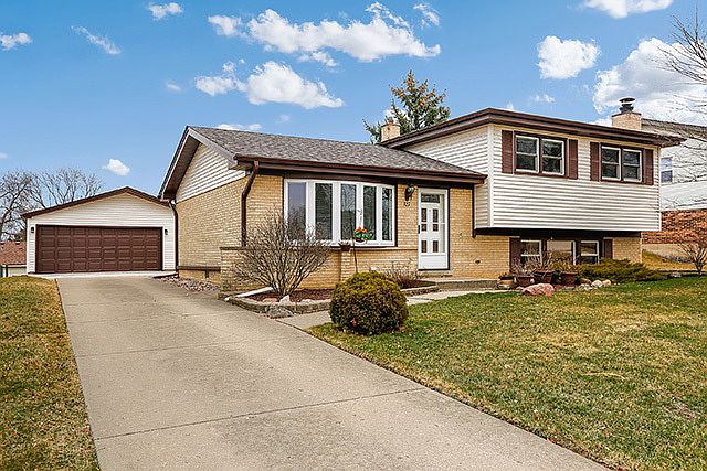 1st image of 327 Gareth Ln