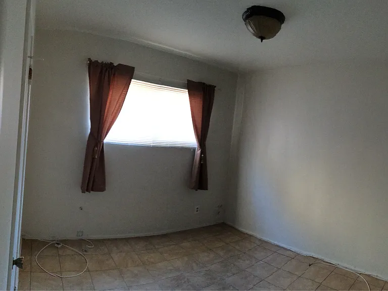 1873 Patricia Ave — Photo 20