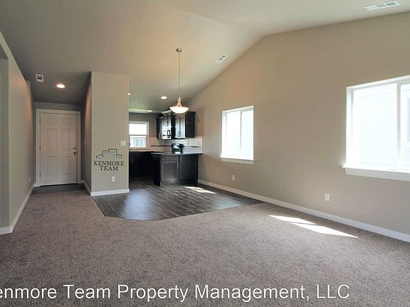 2nd image of 680 Marysville Way