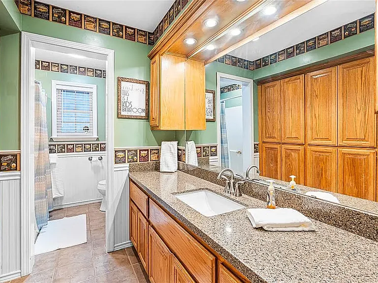 11521 Carriage Dr — Photo 22