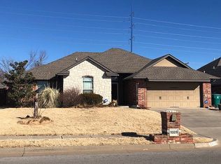 9009 NW 77th St, Yukon, OK 73099