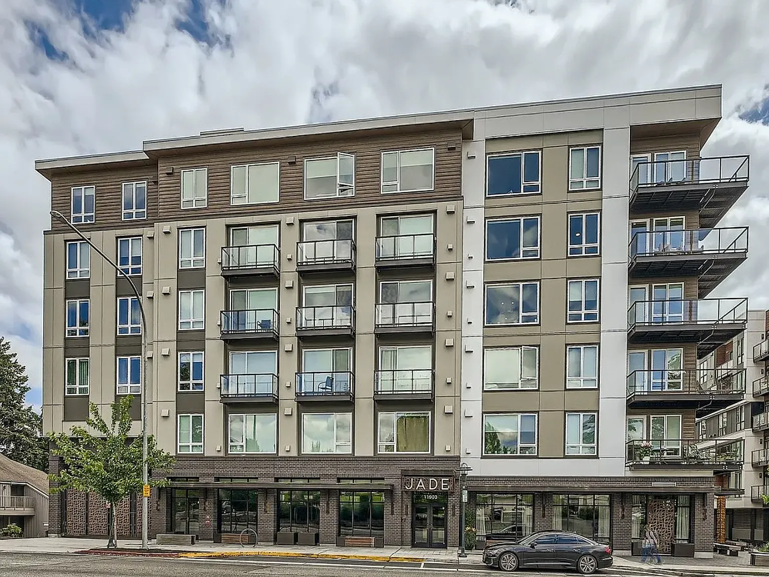 2 bed, 985 sqft, $3,600 — Photo 2