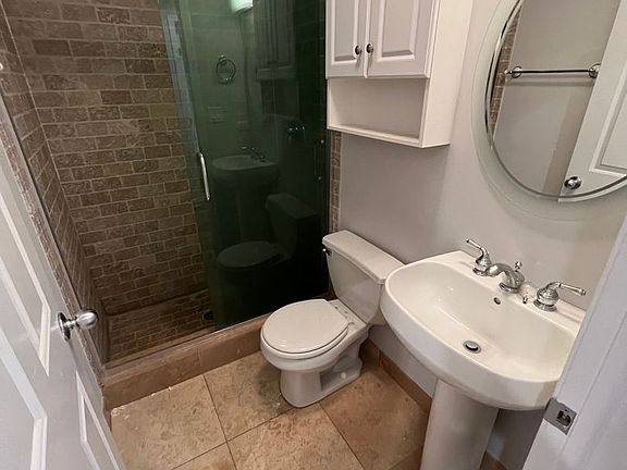 5th image of 1537 N Milwaukee Ave #2