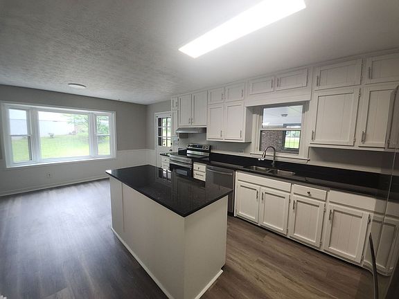 4th image of 4277 Bramwell Dr
