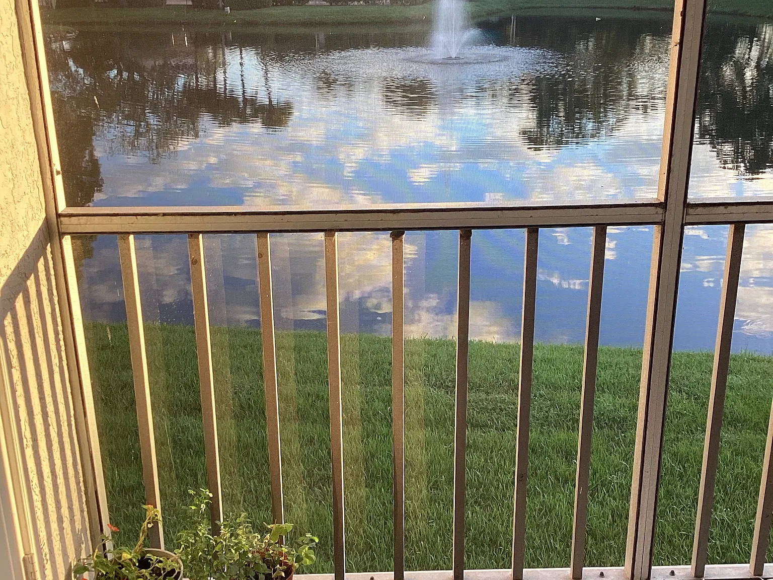 2 bed, 1.5 bath, 835 sqft, $1,650 — Photo 3