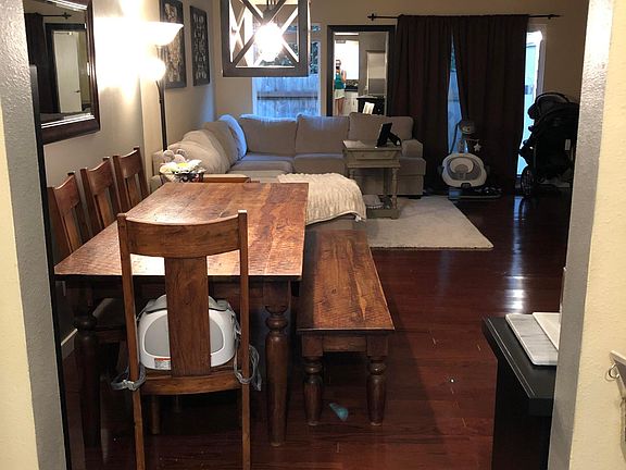 3rd image of 10020 NE 120th St
