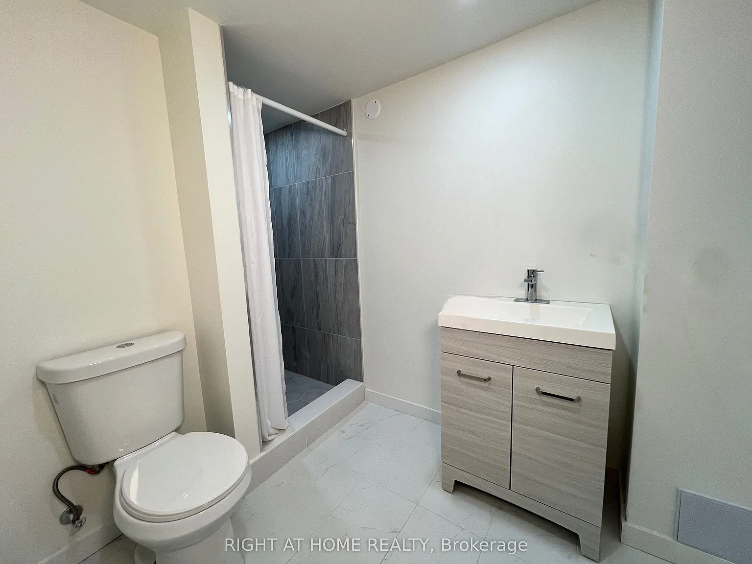 1 bed, $1,320 — Photo 2