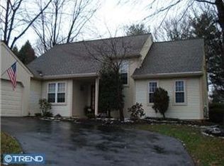 18 Seton Hill Ct, Holland, PA 18966