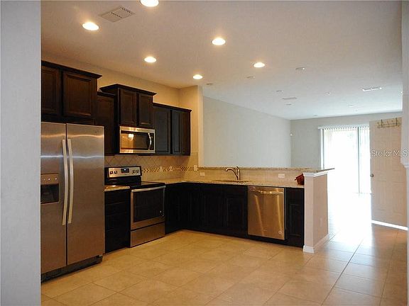 3rd image of 10859 Corsican St #18
