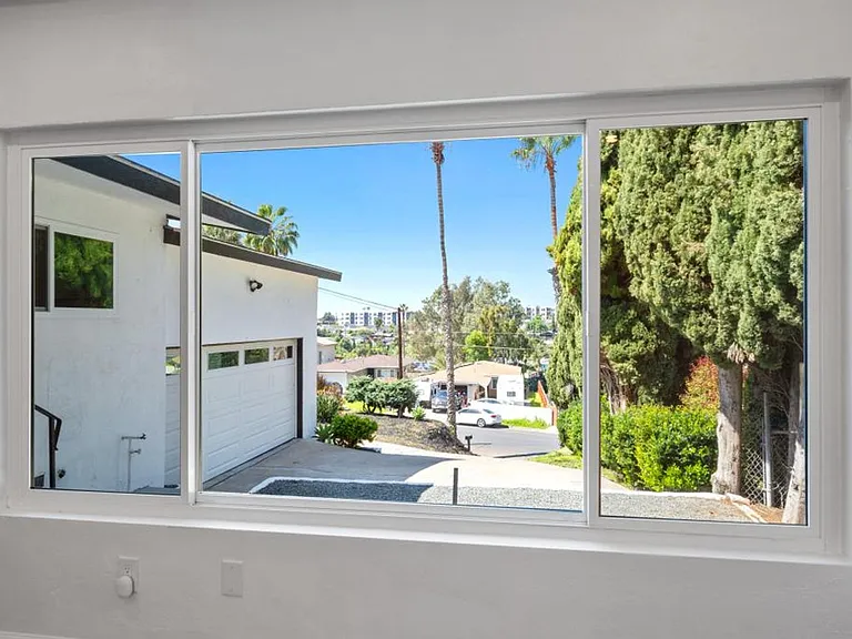 1007 Winston Dr — Photo 8