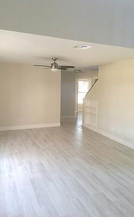 3rd image of 3922 SW 25th Ct