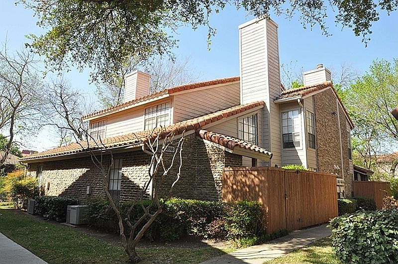 1st image of 889 Dublin Dr APT A