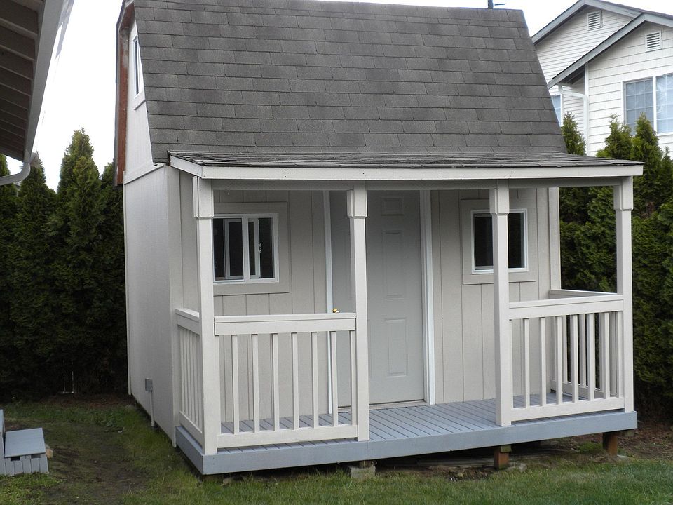 12x14 storage or play house with loft