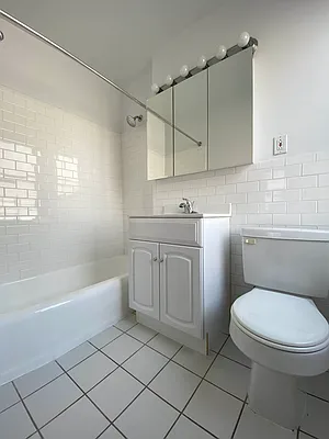 Rented by Bond New York | media 7