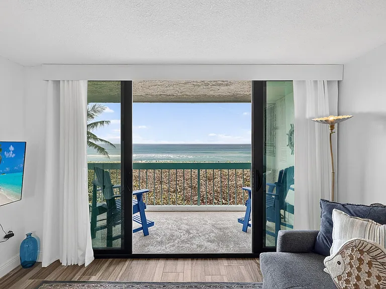 9940 S Ocean Dr #202 — Photo 9