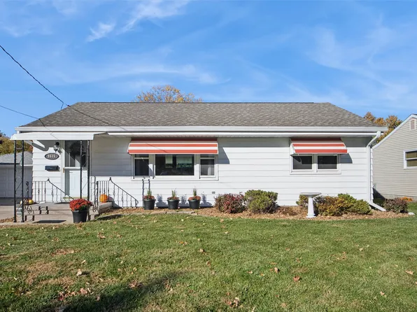 3515 Aurora Ave, Des Moines, IA 50310