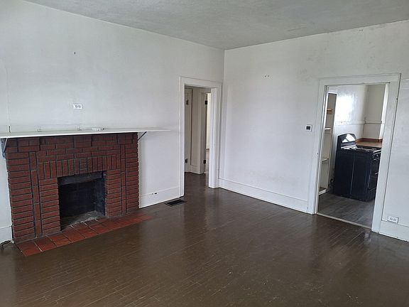 2nd image of 242 W 3rd St
