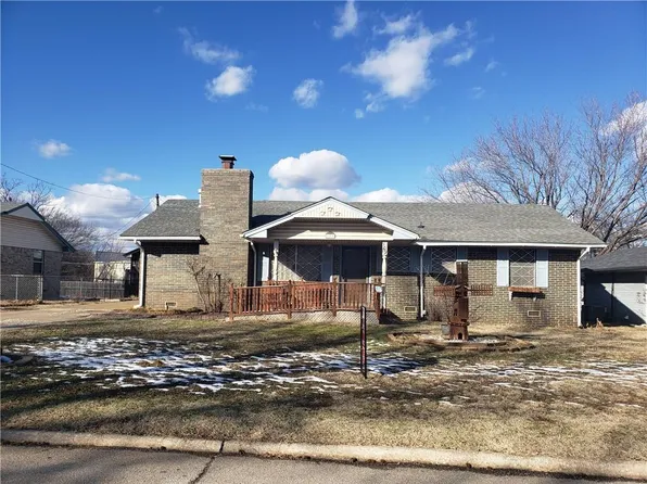 109 Robin Ln, Tecumseh, OK 74873