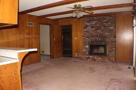 5th image of 15710 E 44th Ter S