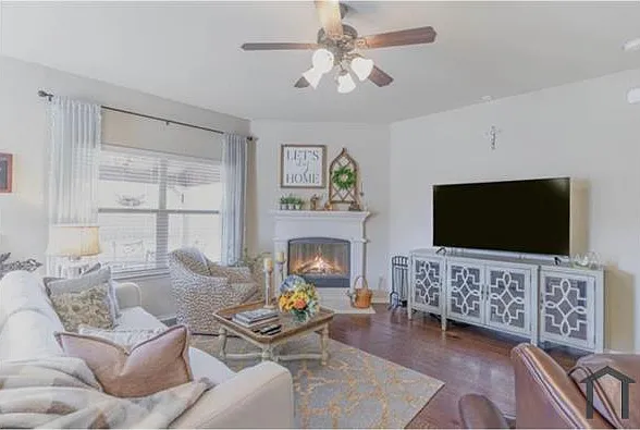 718 Fannin Dr — Photo 10