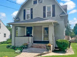 1245 W American St, Freeport, IL 61032