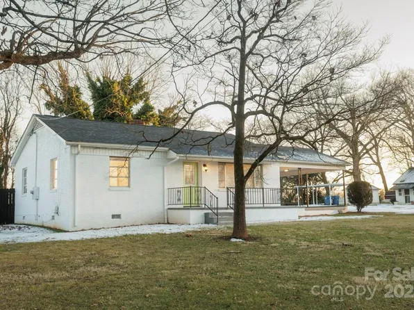 3069 W Main St, Claremont, NC 28610