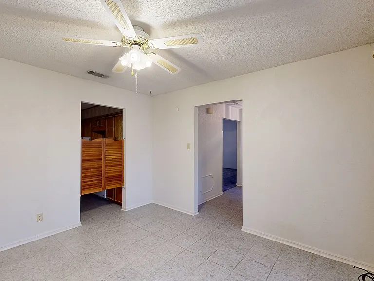 1711 Redwood Dr — Photo 18
