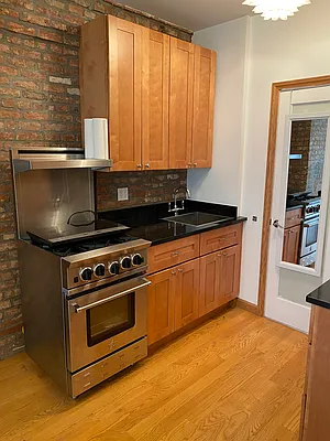 Rented by REAL New York | media 11