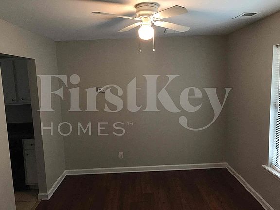 5th image of 4018 Glenroy Dr