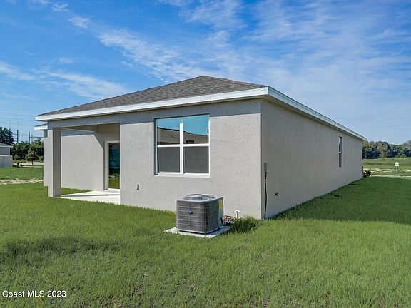 2nd image of 4020 Heath Pl