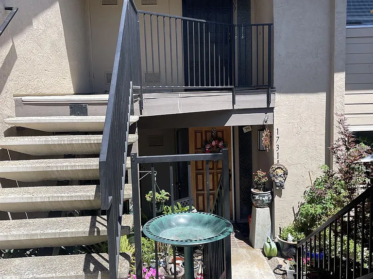 17309 Plaza Maria — Photo 5