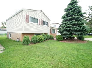 436 Oak Ave, Wood Dale, IL