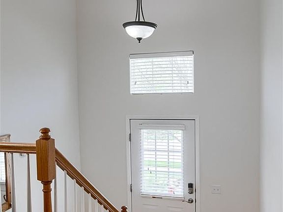 3rd image of 15116 Tibbles St