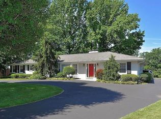 22 Ladue Mdws, Saint Louis, MO 63141